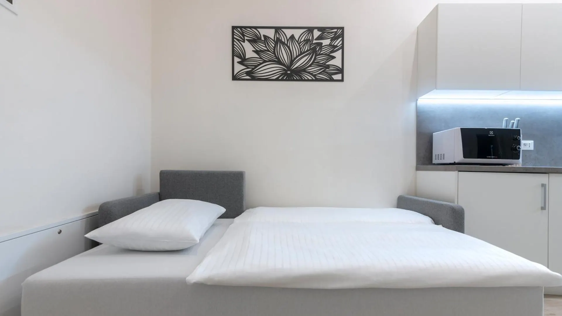 Kinsky Garden Apartments And Suites By Dwellfort Praga Repubblica Ceca