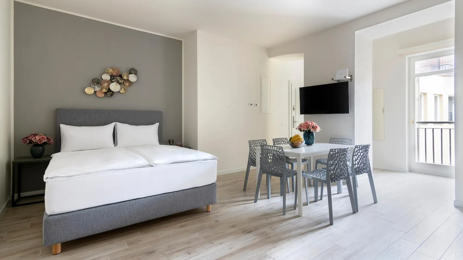 Kinsky Garden Apartments And Suites By Dwellfort Praga Aparthotel