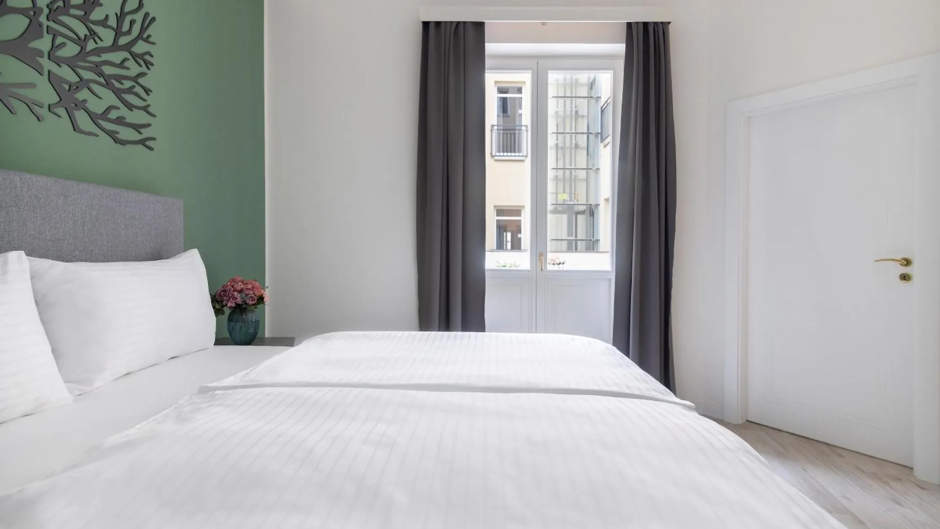 **** Aparthotel Kinsky Garden Apartments And Suites By Dwellfort Praga Repubblica Ceca