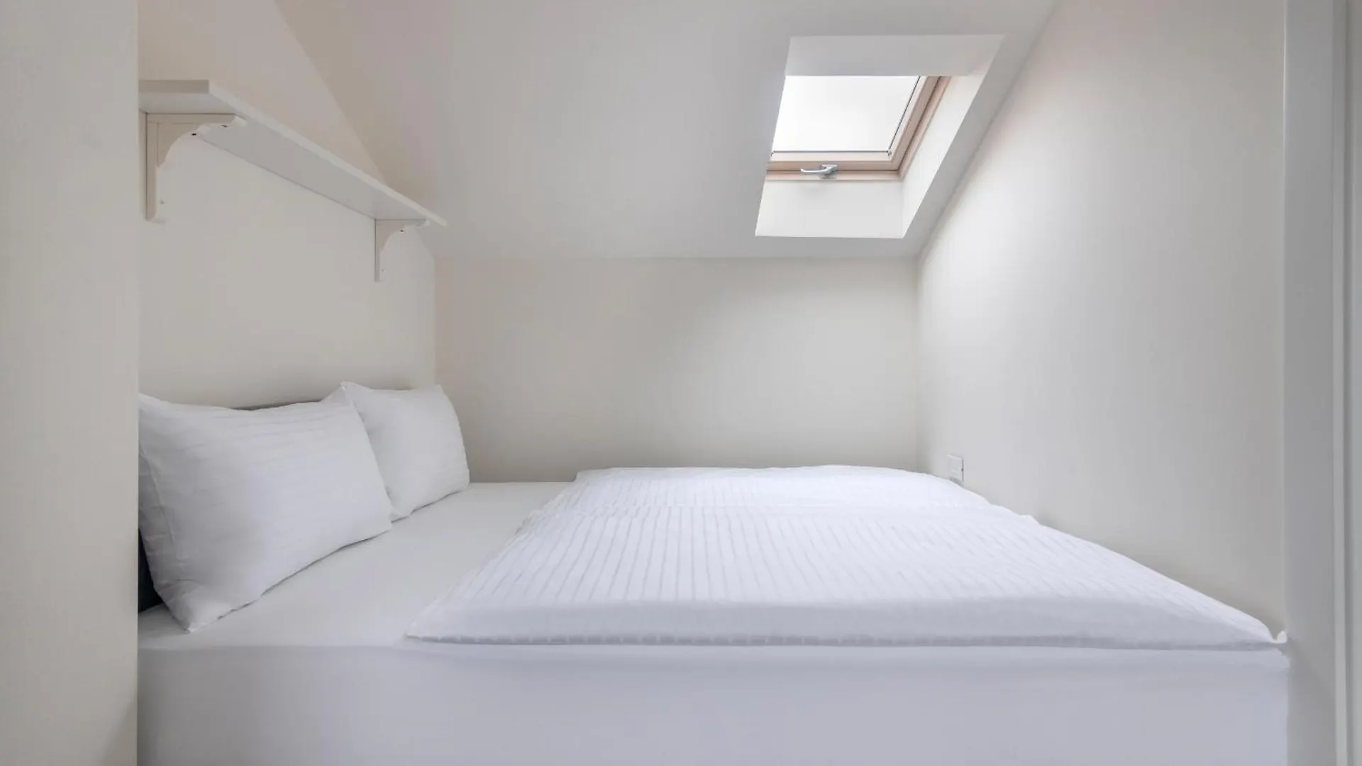Kinsky Garden Apartments And Suites By Dwellfort Praga Aparthotel