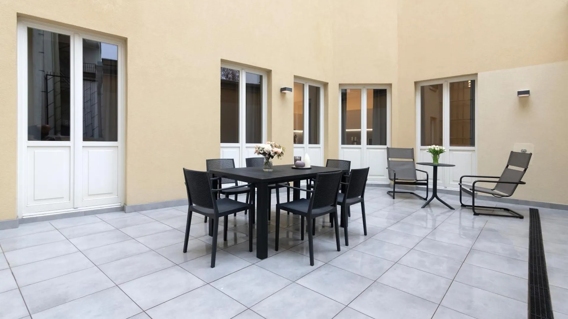 Kinsky Garden Apartments And Suites By Dwellfort Praga 4*,  Repubblica Ceca