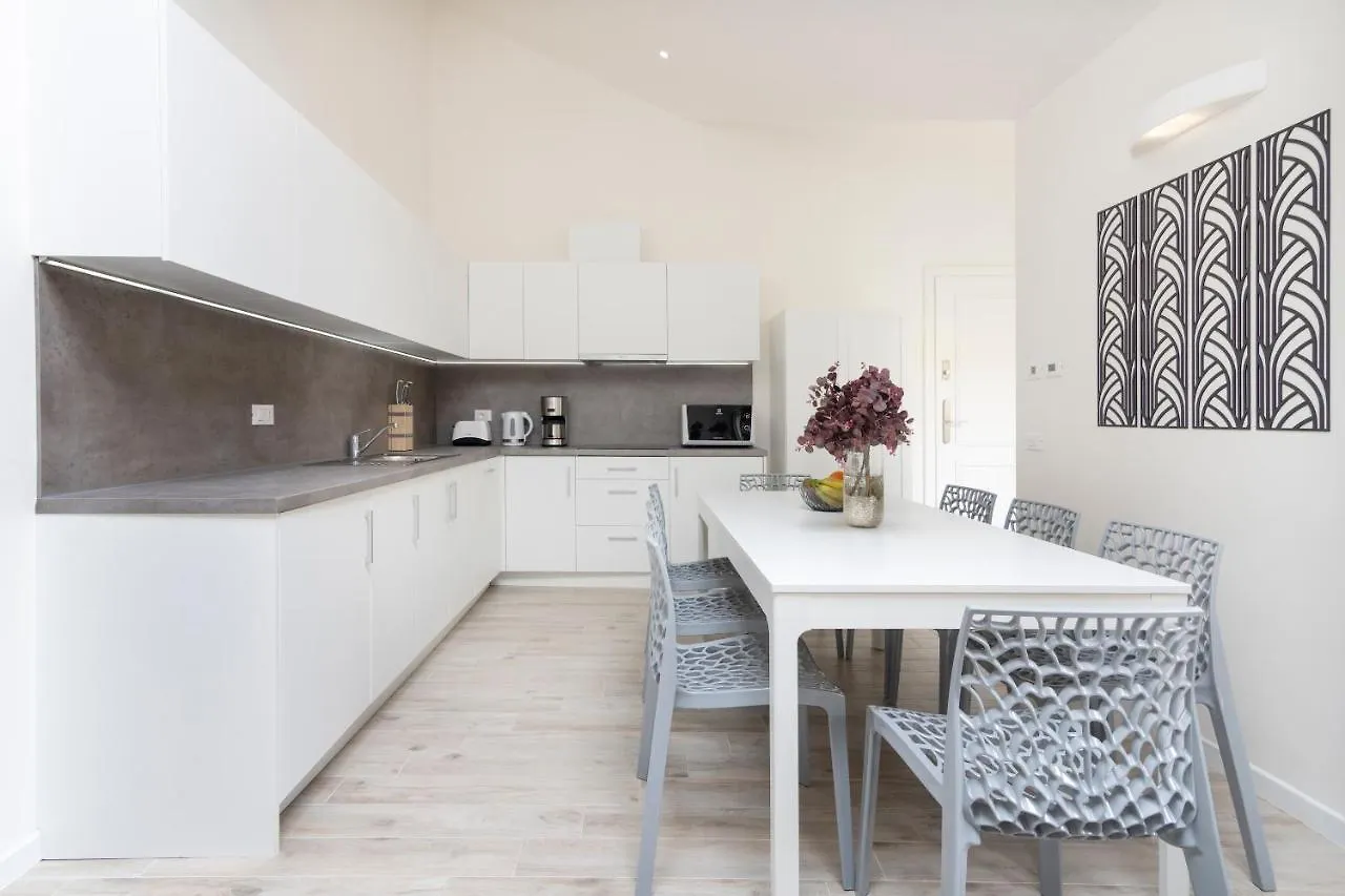 Kinsky Garden Apartments And Suites By Dwellfort Prag Çek Cumhuriyeti