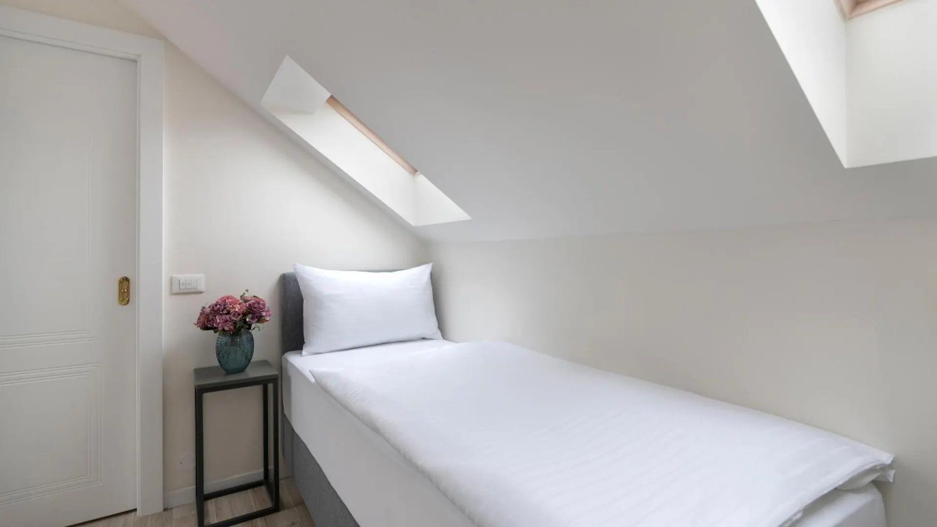 Aparthotel Kinsky Garden Apartments And Suites By Dwellfort Prague