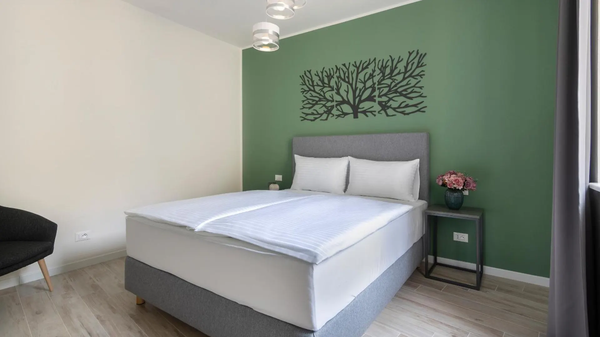 Kinsky Garden Apartments And Suites By Dwellfort Prague Aparthotel