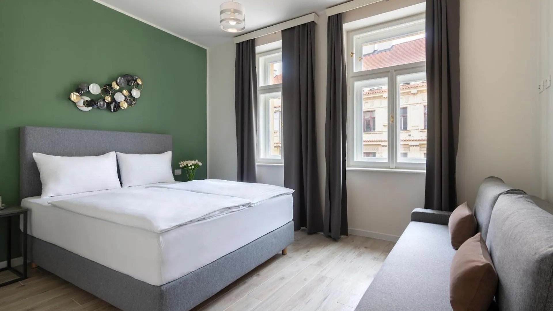 Kinsky Garden Apartments And Suites By Dwellfort Prague Aparthotel