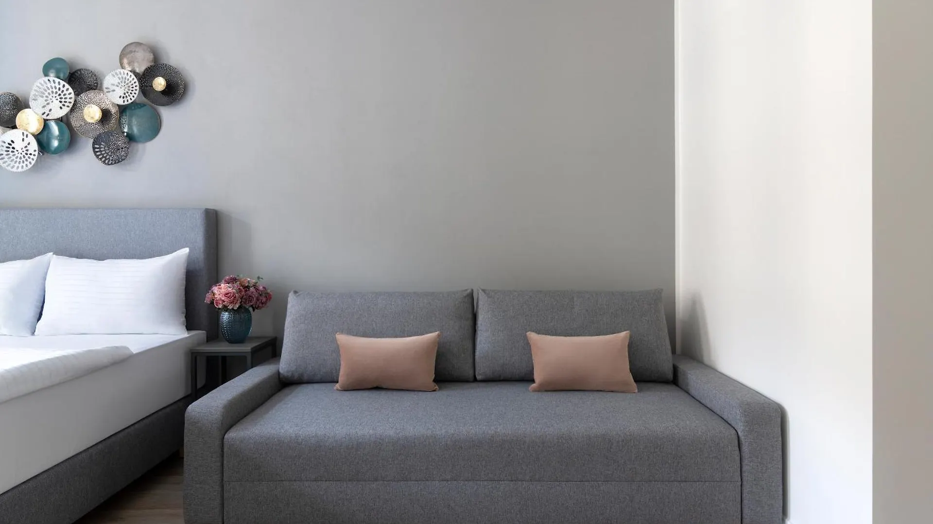 Kinsky Garden Apartments And Suites By Dwellfort Prag