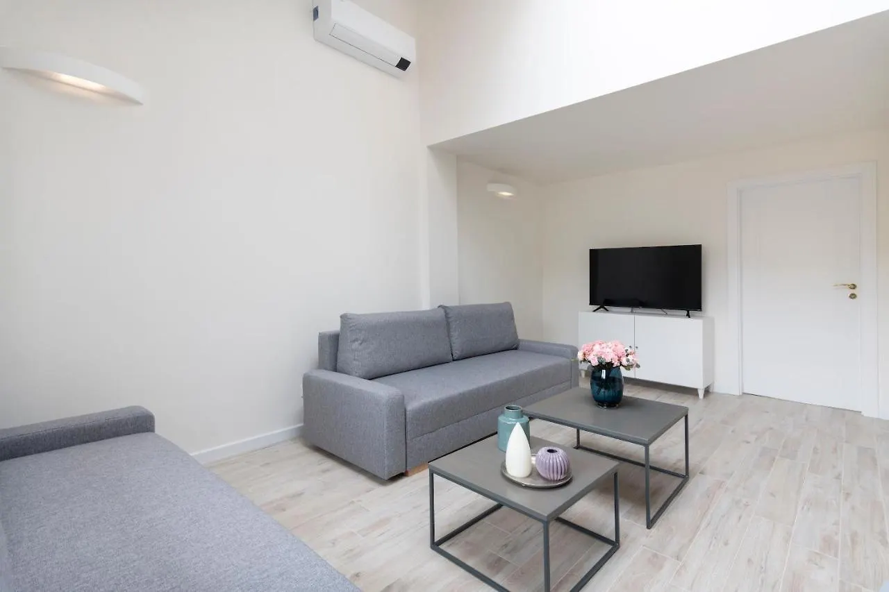 Kinsky Garden Apartments And Suites By Dwellfort Prága Apartmanhotel
