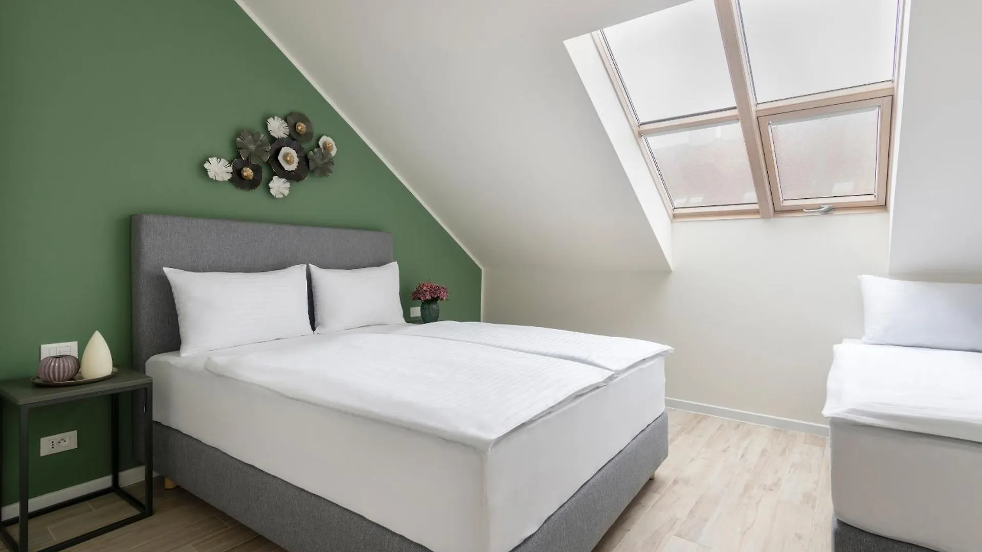 פראג Kinsky Garden Apartments And Suites By Dwellfort מלון דירות